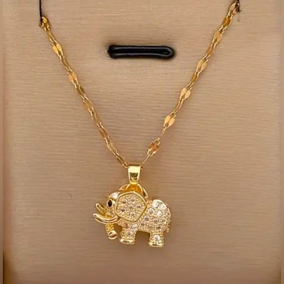 Elephant Necklace - Picture 2 of 3